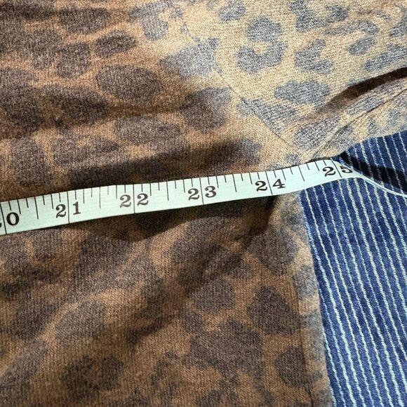 Time and Tru Womens L Brown Leopard Animal Print Long Sleeve Top Boho Casual - Picture 5 of 7